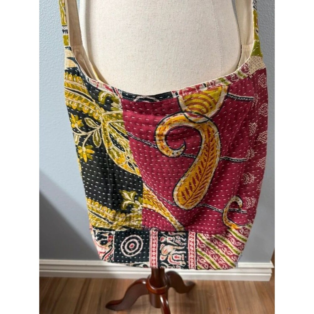 Kantha Recycled Sari Crossbody Bag Quilted Patchwork Zipper - Picture 4 of 7